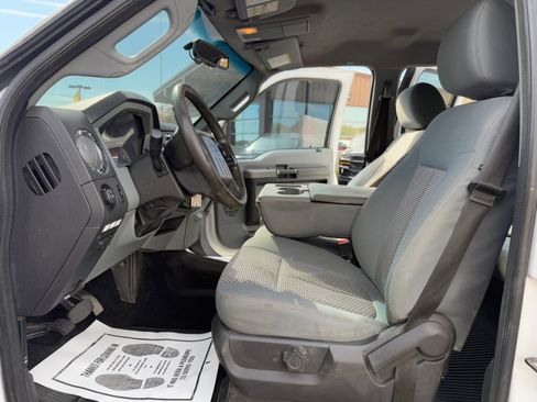 Used 2015 Ford F350 XLT w/ Snow Plow Prep Package image 10