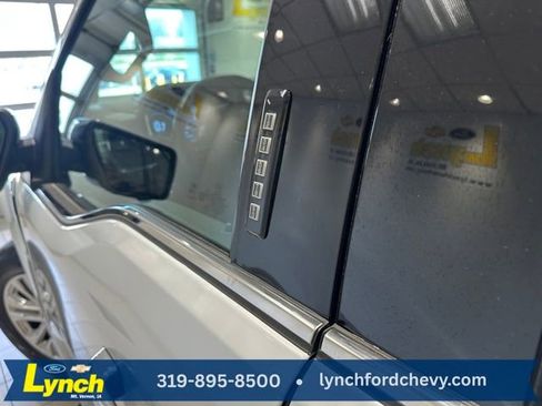 Used 2022 Ford F150 Lariat w/ Equipment Group 502A High image 16