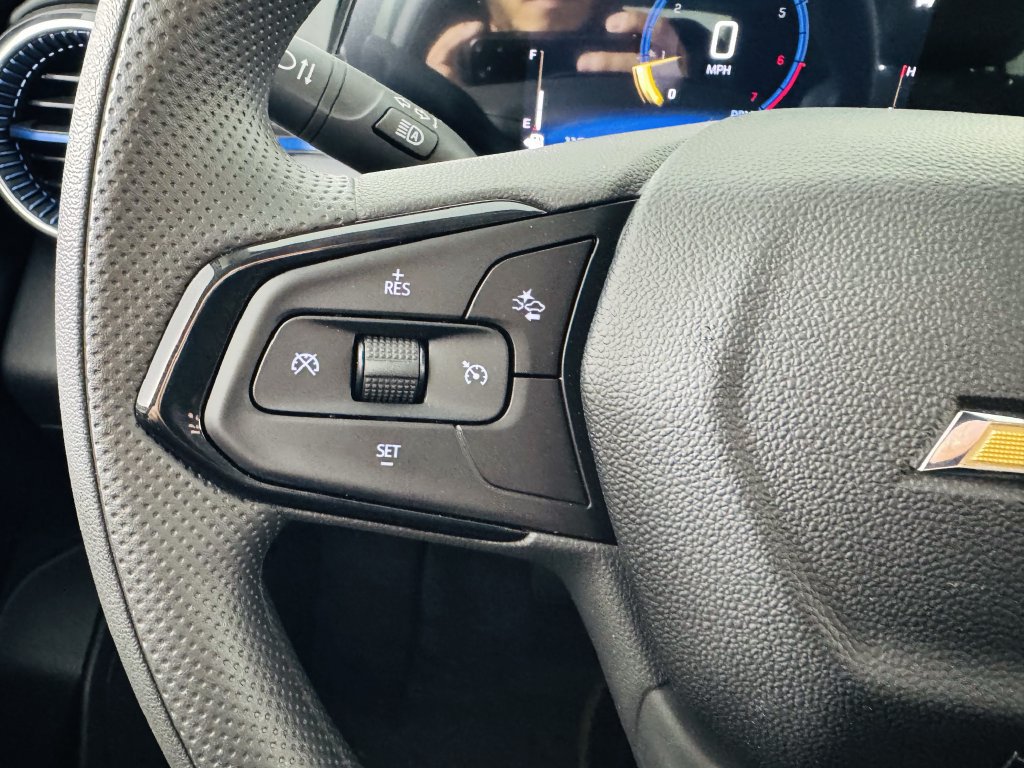 Used 2026 Chevrolet Trax LT FWD image 11