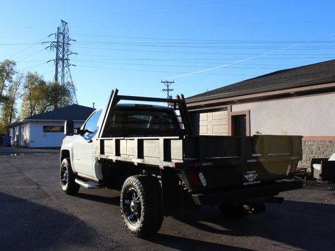 Used 2015 Chevrolet Silverado 3500 W/T w/ Snow Plow Prep Package image 8