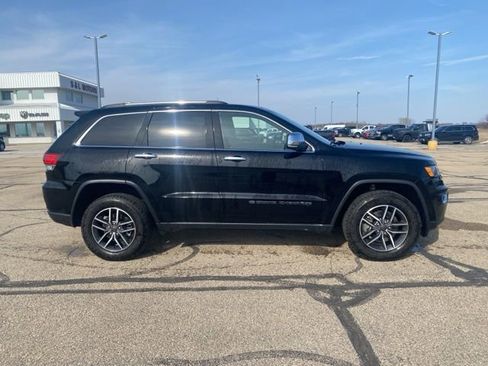 Certified 2022 Jeep Grand Cherokee Limited image 2