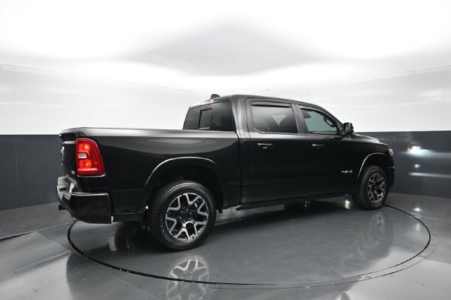 Used 2025 RAM 1500 Laramie w/ Sport Appearance Package AWD/4WD image 7