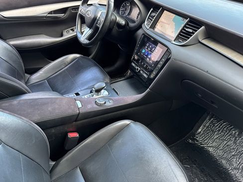 Used 2019 INFINITI QX50 Essential w/ Sensory Package image 20