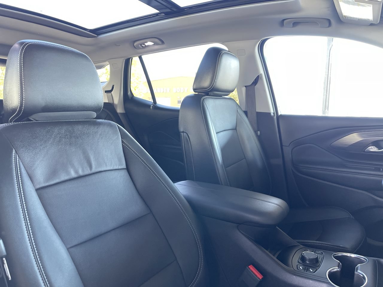 Used 2024 GMC Terrain SLT AWD/4WD image 26
