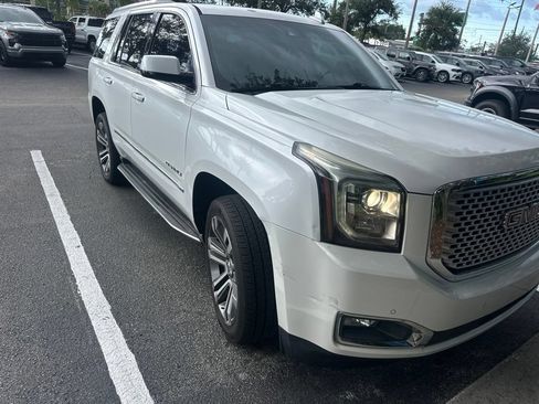 Used 2017 GMC Yukon Denali w/ Open Road Package RWD image 7