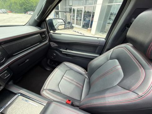 Used 2024 Ford Expedition Limited AWD/4WD image 24