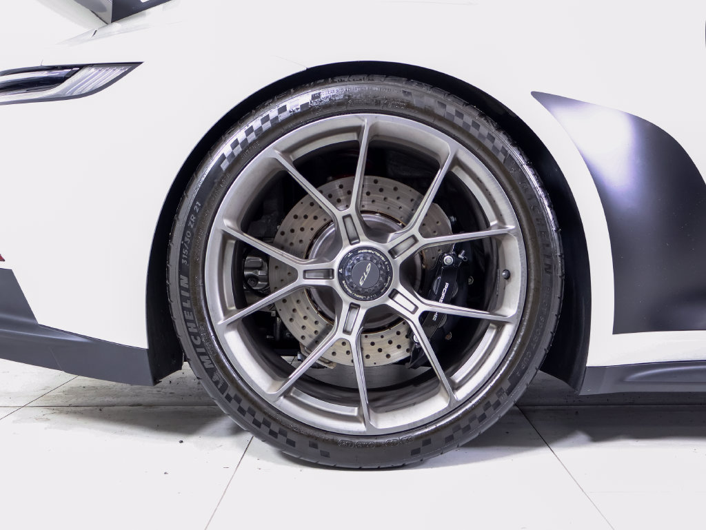 Certified 2023 Porsche 911 GT3 RWD image 32