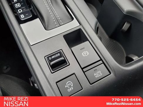 New 2026 Nissan Sentra SV w/ SV Convenience Package FWD image 17