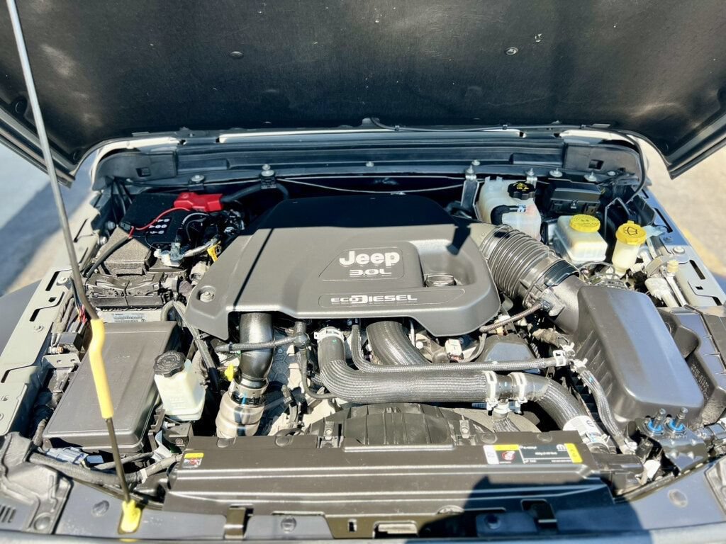 Used 2021 Jeep Wrangler Unlimited Sport AWD/4WD image 11