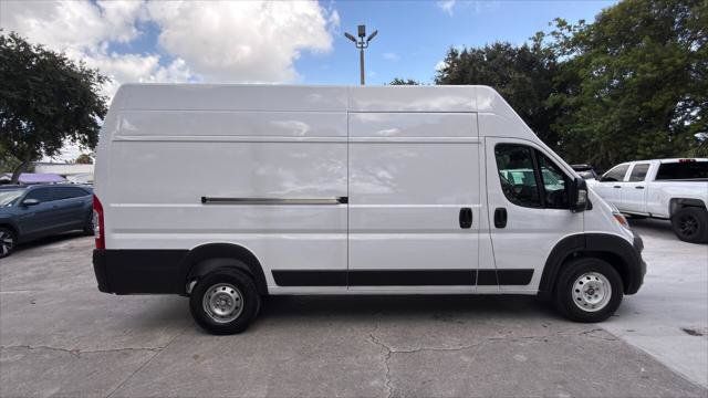 Used 2023 RAM ProMaster 3500 w/ Safety Group FWD image 11