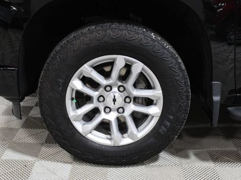 Used 2024 Chevrolet Silverado 1500 RST AWD/4WD image 40