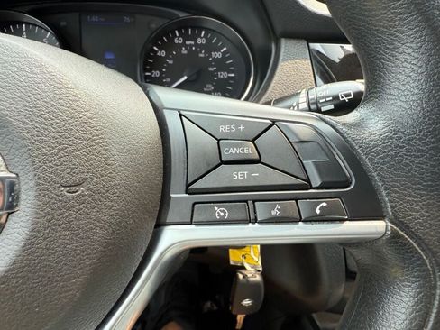 Used 2020 Nissan Rogue Sport S AWD/4WD image 14