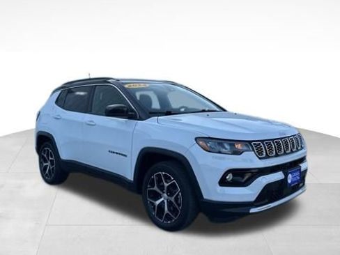 Used 2024 Jeep Compass Limited image 10