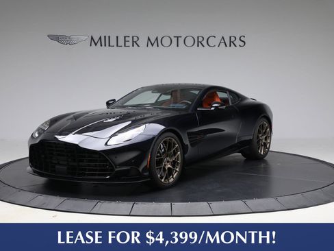 Used 2025 Aston Martin Vanquish RWD image 1
