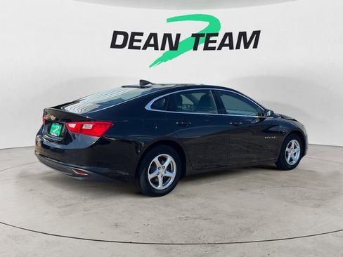 Used 2018 Chevrolet Malibu LS w/ LPO, Convenience Package 1 FWD image 8