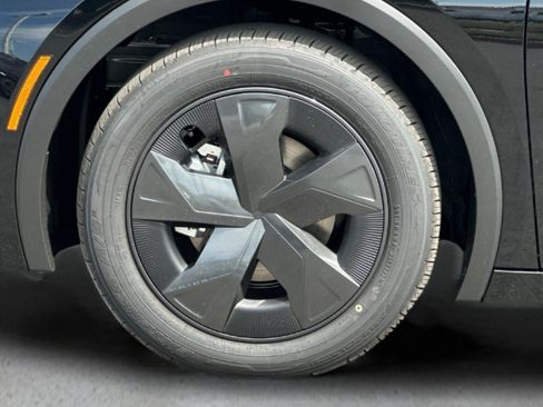 New 2026 Toyota Prius LE FWD image 30