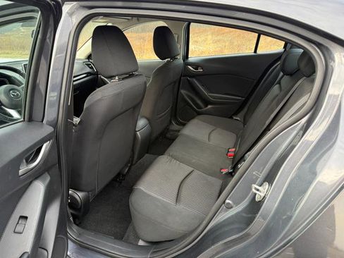 Used 2016 MAZDA MAZDA3 i Touring image 15