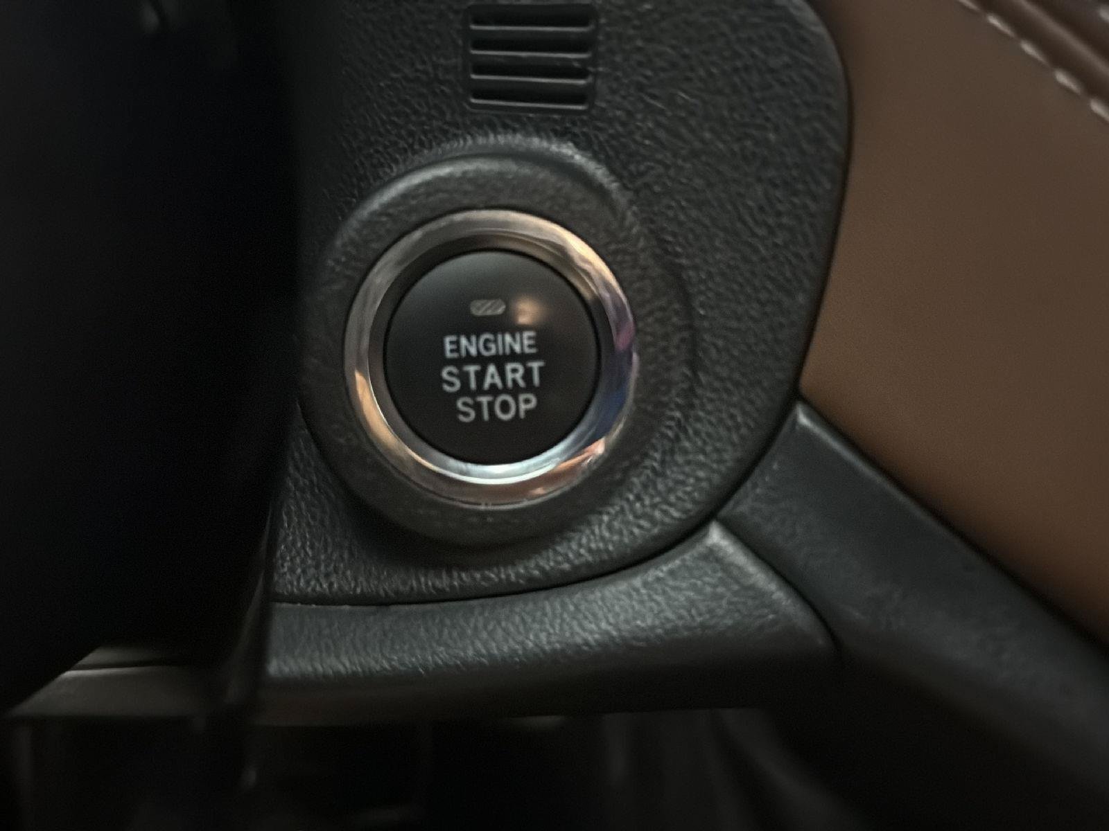 Used 2020 Subaru Outback Touring AWD/4WD image 15