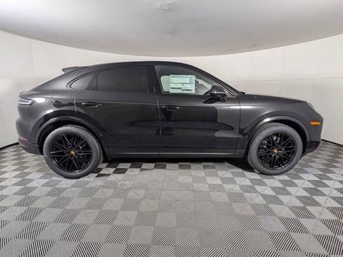 New 2026 Porsche Cayenne Coupe image 8