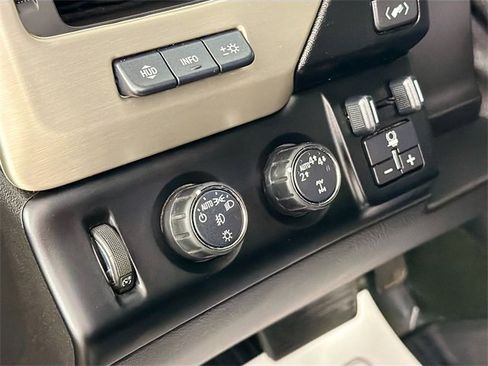 Used 2019 GMC Yukon Denali image 10