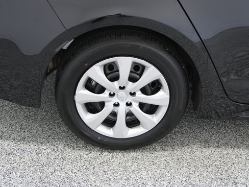 Used 2026 Toyota Corolla LE FWD image 6