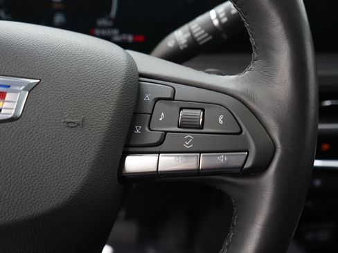 Used 2024 Cadillac XT4 Premium Luxury image 28