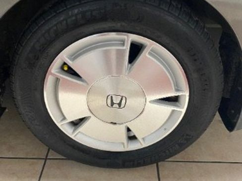 Used 2006 Honda Civic Hybrid Sedan image 18