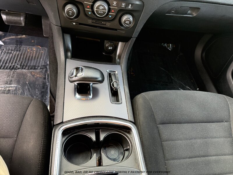 Used 2013 Dodge Charger SXT RWD image 26