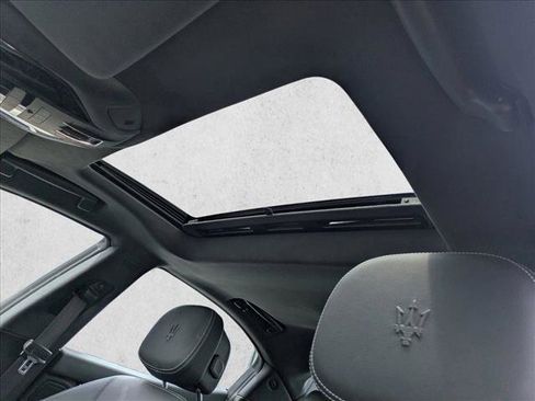 Used 2019 Maserati Ghibli image 19