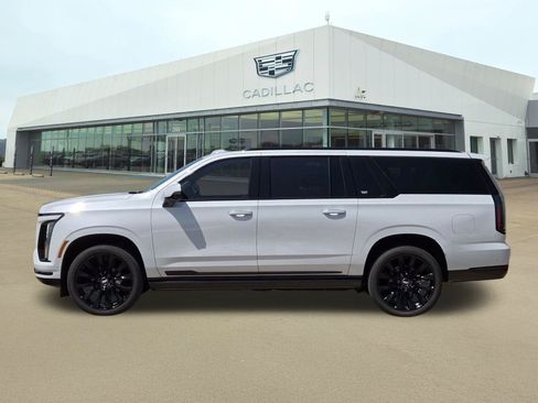 New 2026 Cadillac Escalade ESV Platinum Sport w/ LPO, ONYX Package AWD/4WD image 3