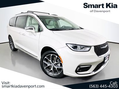 Used 2021 Chrysler Pacifica Limited w/ Premium & Safety Sphere Group