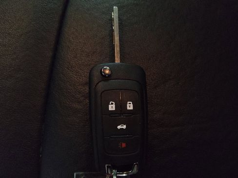 Used 2015 Chevrolet Trax LTZ FWD image 32