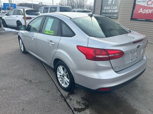 Used 2016 Ford Focus SE image 7