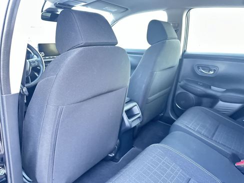 Used 2025 Honda HR-V LX image 14