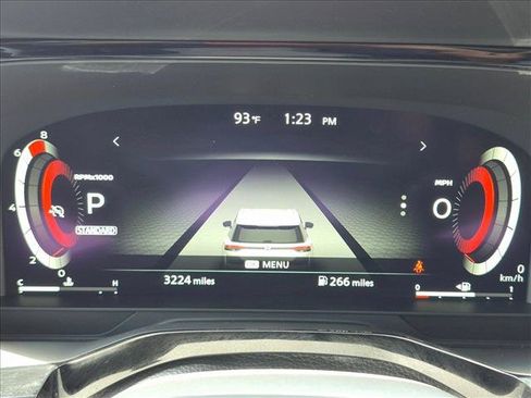 Used 2026 Nissan Pathfinder Platinum FWD image 11