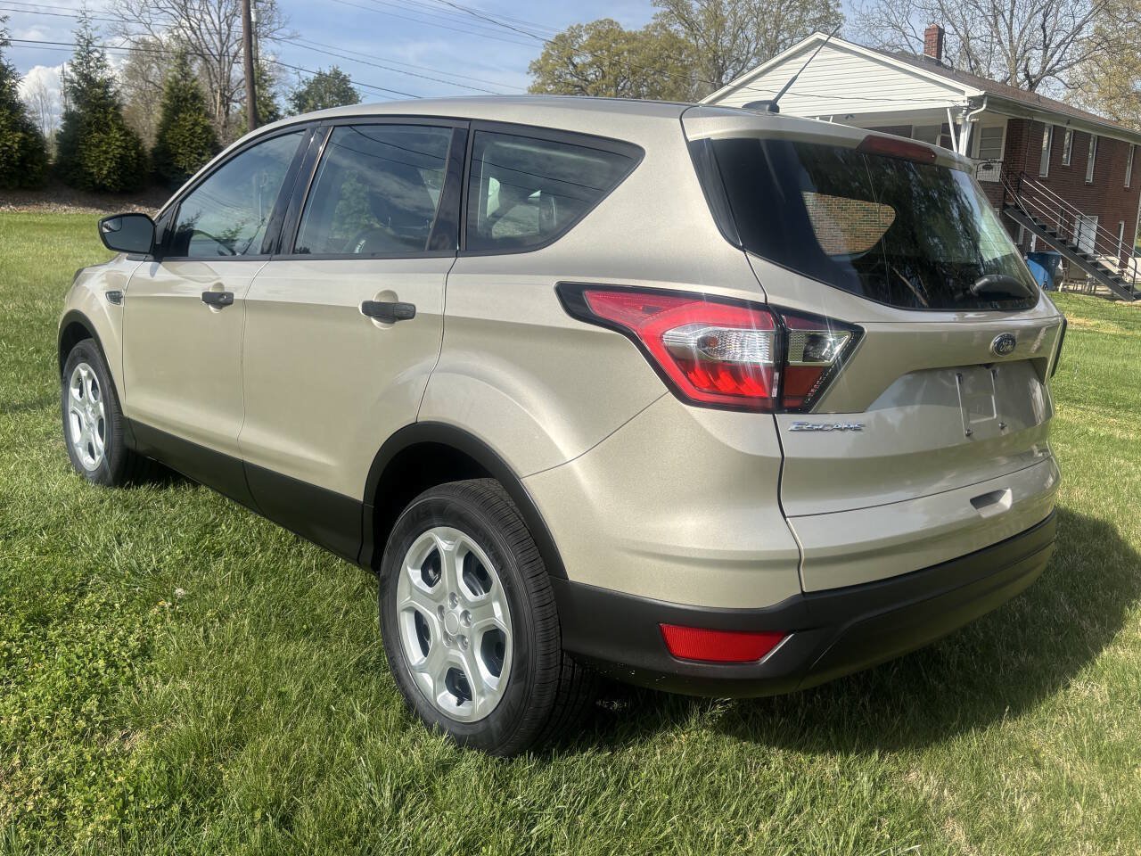 Used 2018 Ford Escape S FWD image 2