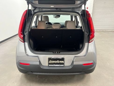 Used 2022 Kia Soul S FWD image 25