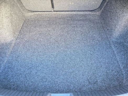 Used 2025 Volkswagen Jetta SE image 6