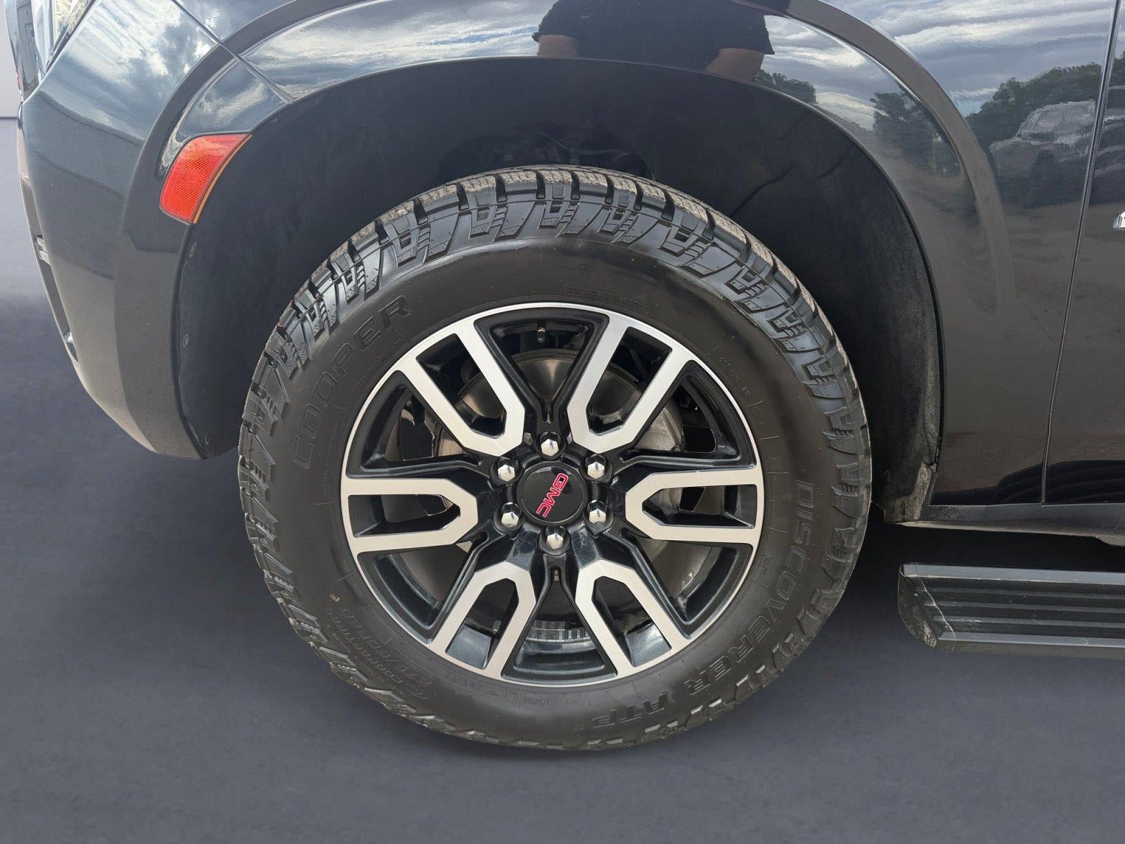 Used 2022 GMC Yukon AT4 w/ Max Trailering Package AWD/4WD image 14
