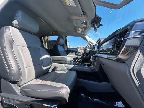 Used 2022 Ford F150 Lariat image 27