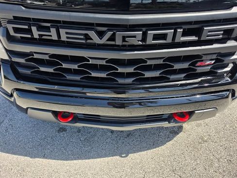 Used 2026 Chevrolet Silverado 1500 Custom Trail Boss AWD/4WD image 11