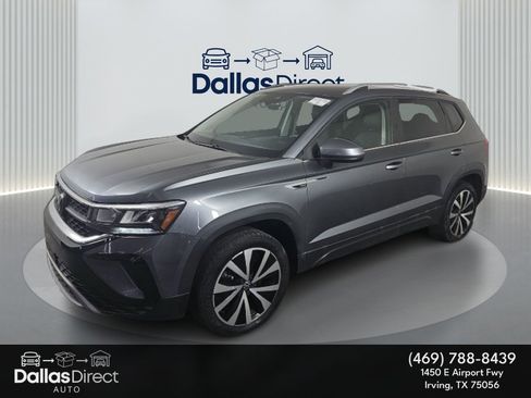 Used 2023 Volkswagen Taos SE image 2