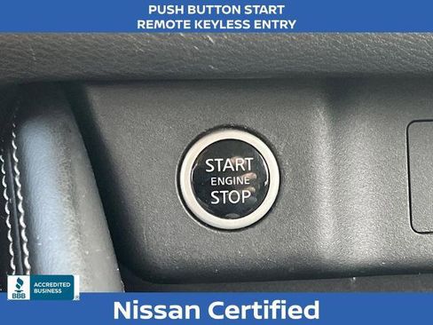 Certified 2021 Nissan Rogue Platinum FWD image 8