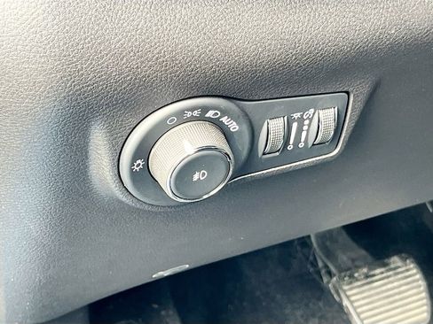 Certified 2025 Jeep Compass Trailhawk AWD/4WD image 10