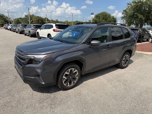 Used 2026 Subaru Forester Premium AWD/4WD image 11