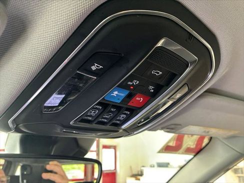 Certified 2022 Jeep Grand Cherokee Limited AWD/4WD image 32