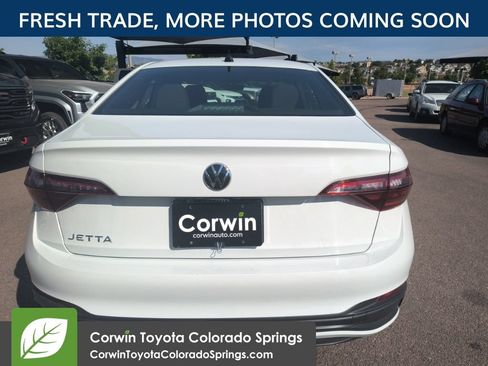 Used 2023 Volkswagen Jetta Sport FWD image 5