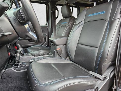 Used 2021 Jeep Wrangler Unlimited Rubicon 4xe w/ Cold Weather Group AWD/4WD image 24