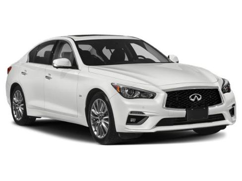Used 2018 INFINITI Q50 Luxe w/ Essential Package (3.0T Luxe) AWD/4WD image 9