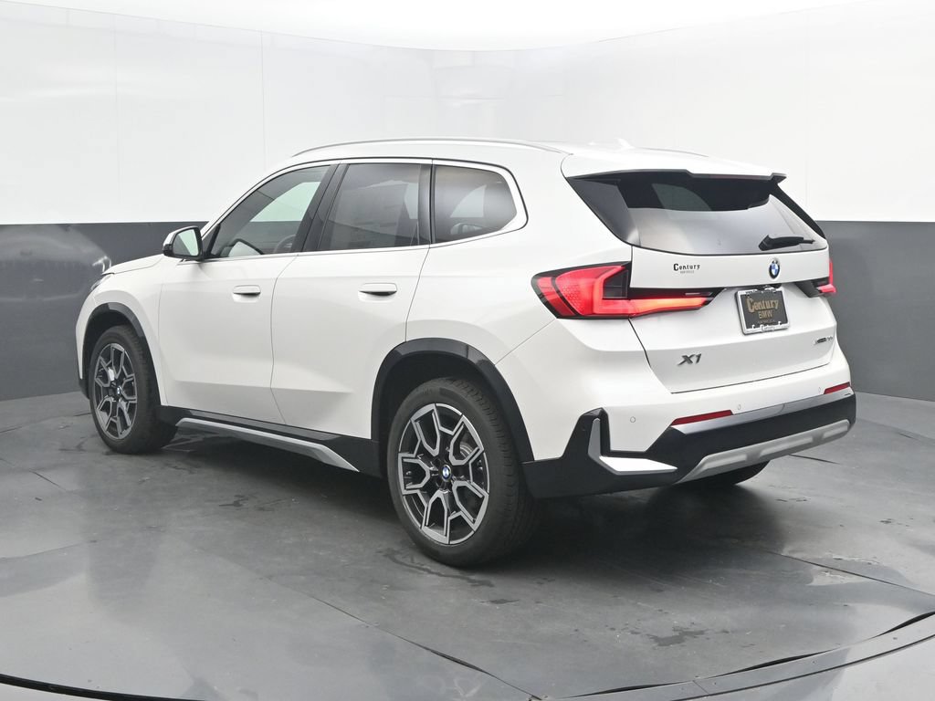New 2026 BMW X1 xDrive28i w/ Technology Package AWD/4WD image 3